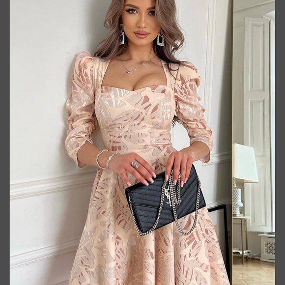 FLORAL DRESS WITH BUFFED SLEEVES - Picture 7 of 7